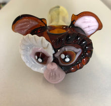 Cargar imagen en el visor de la galería, Pipa Gizmo Marca Titan Glass